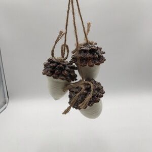 New Oversized Pottery Barn Handcrafted Acorn Cluster Christmas Tree Ornament